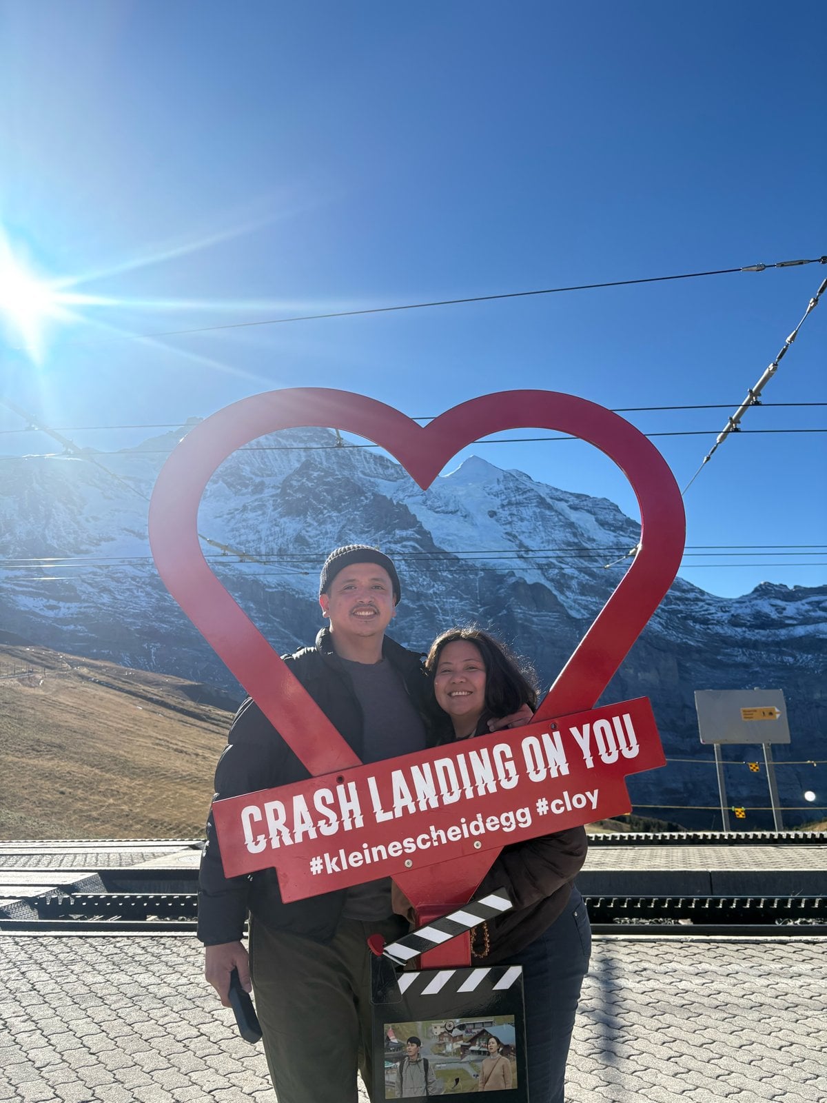Paolo and Dimple at the CLOY heart, Kleine Scheidegg
