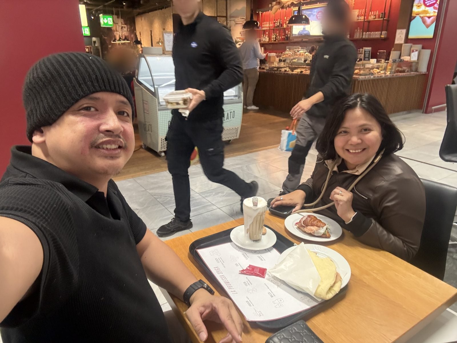 Latte macchiato and croissant at Ristorante Spiga, Glatt shopping centre near Zurich